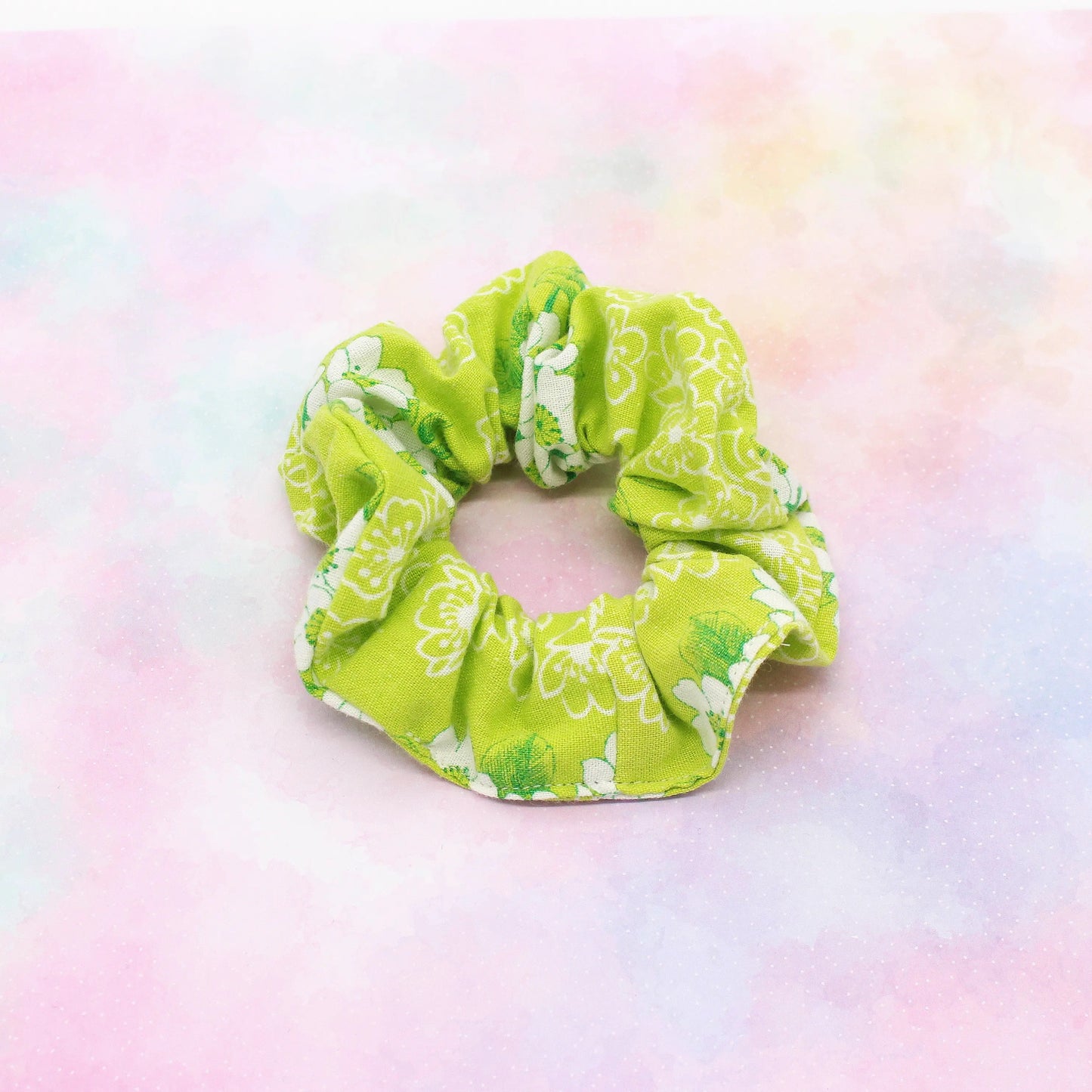 Scrunchie Retro Hellgrün Blumen